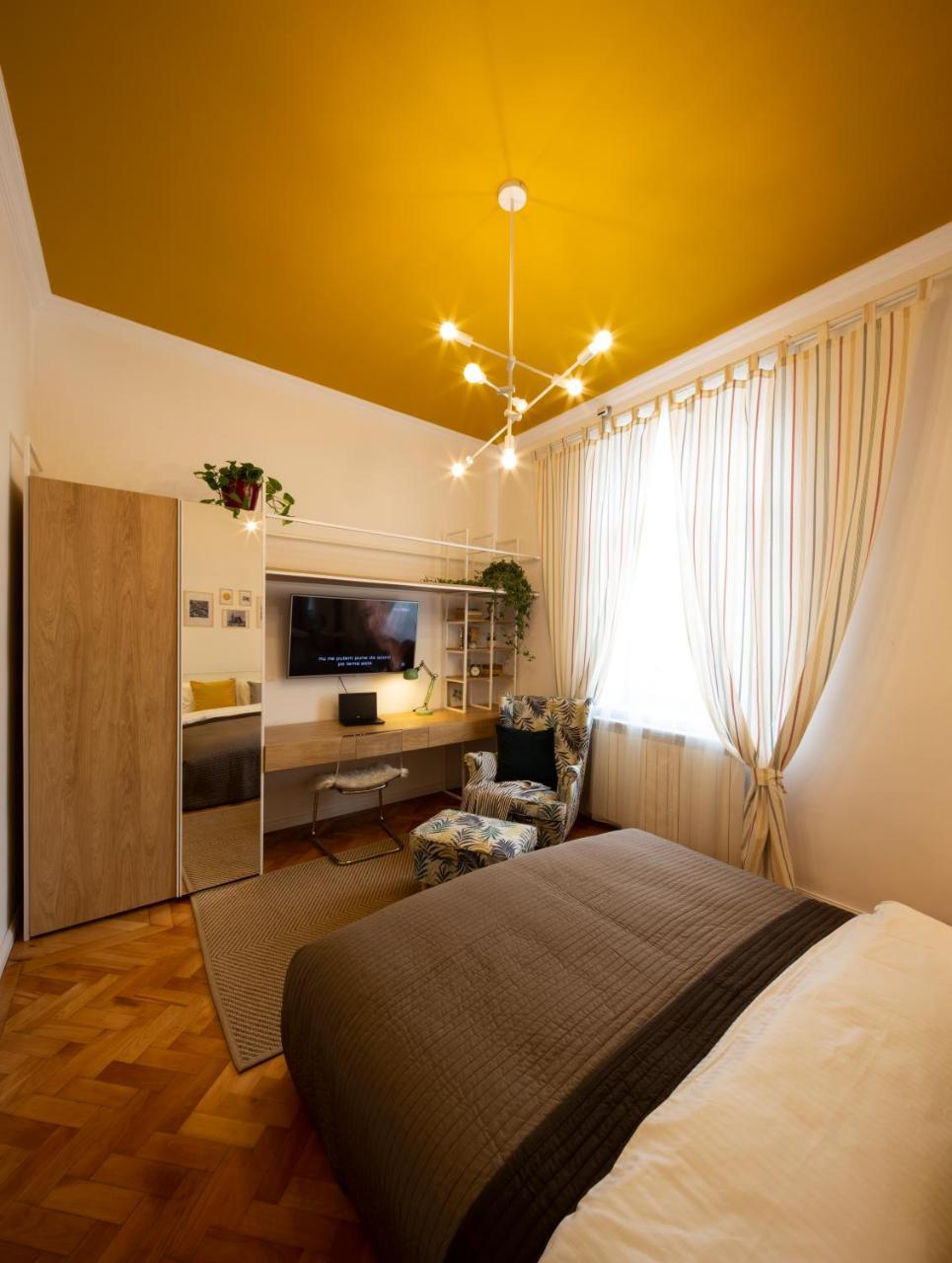 Yellow Apartment Cluj-Napoca Exterior foto